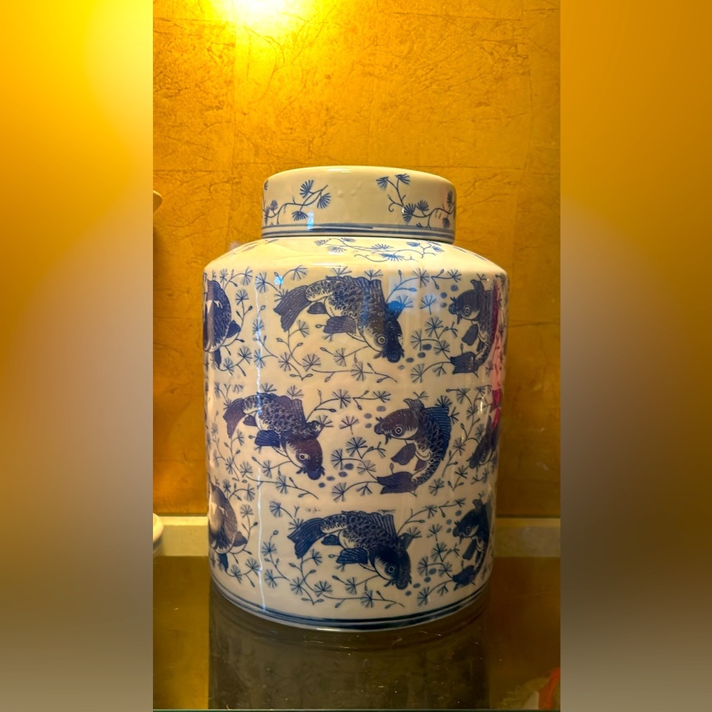 Chinese Koi Fish Ginger Jar Blue White Porcelain Chinoiserie Decor 10” with top